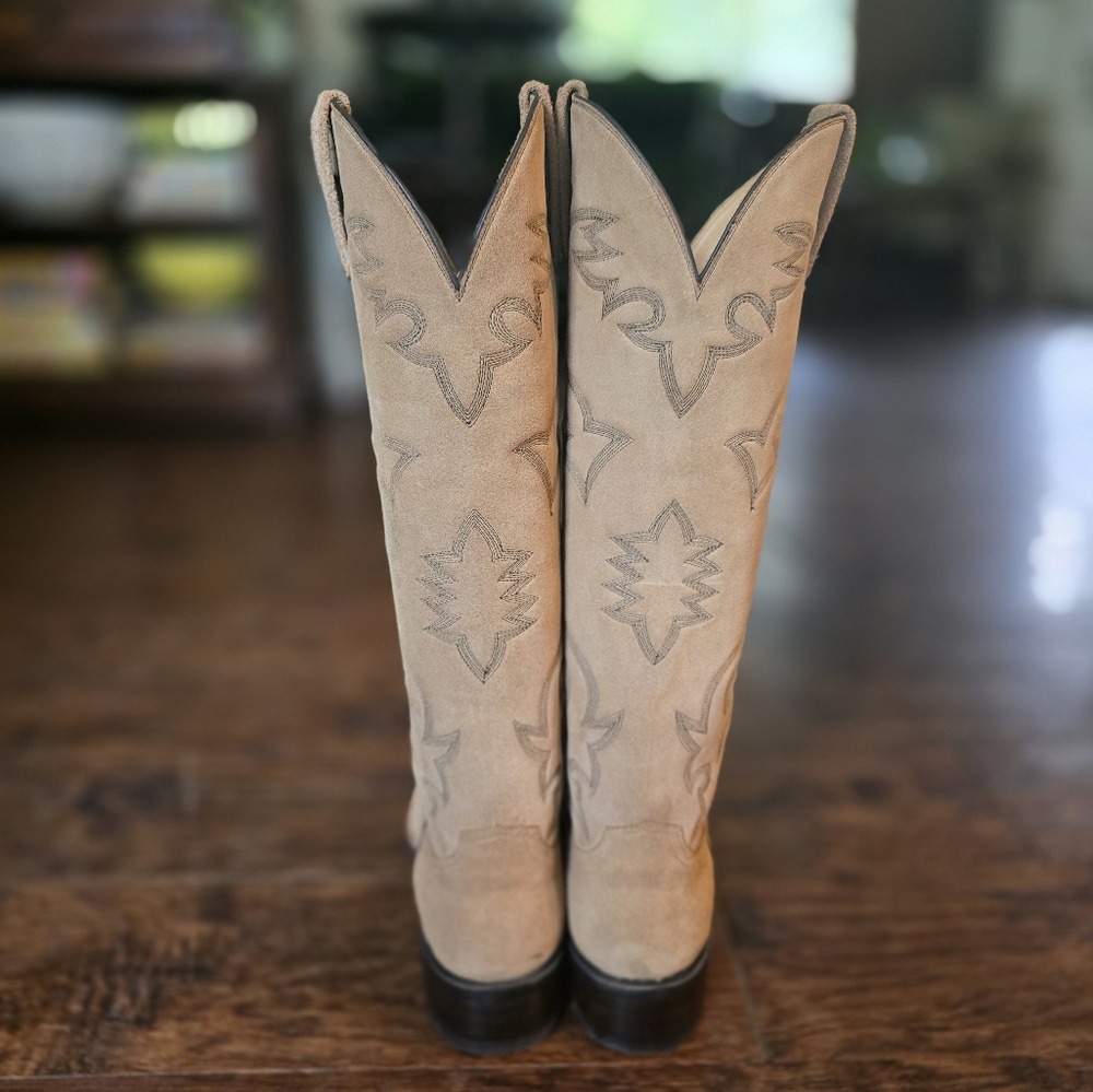 Easterling Custom Boots - Picture 4 of 10